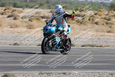 media/Oct-20-2024-CVMA (Sun) [[d4a3dff211]]/Race 16-Formula Middleweight/